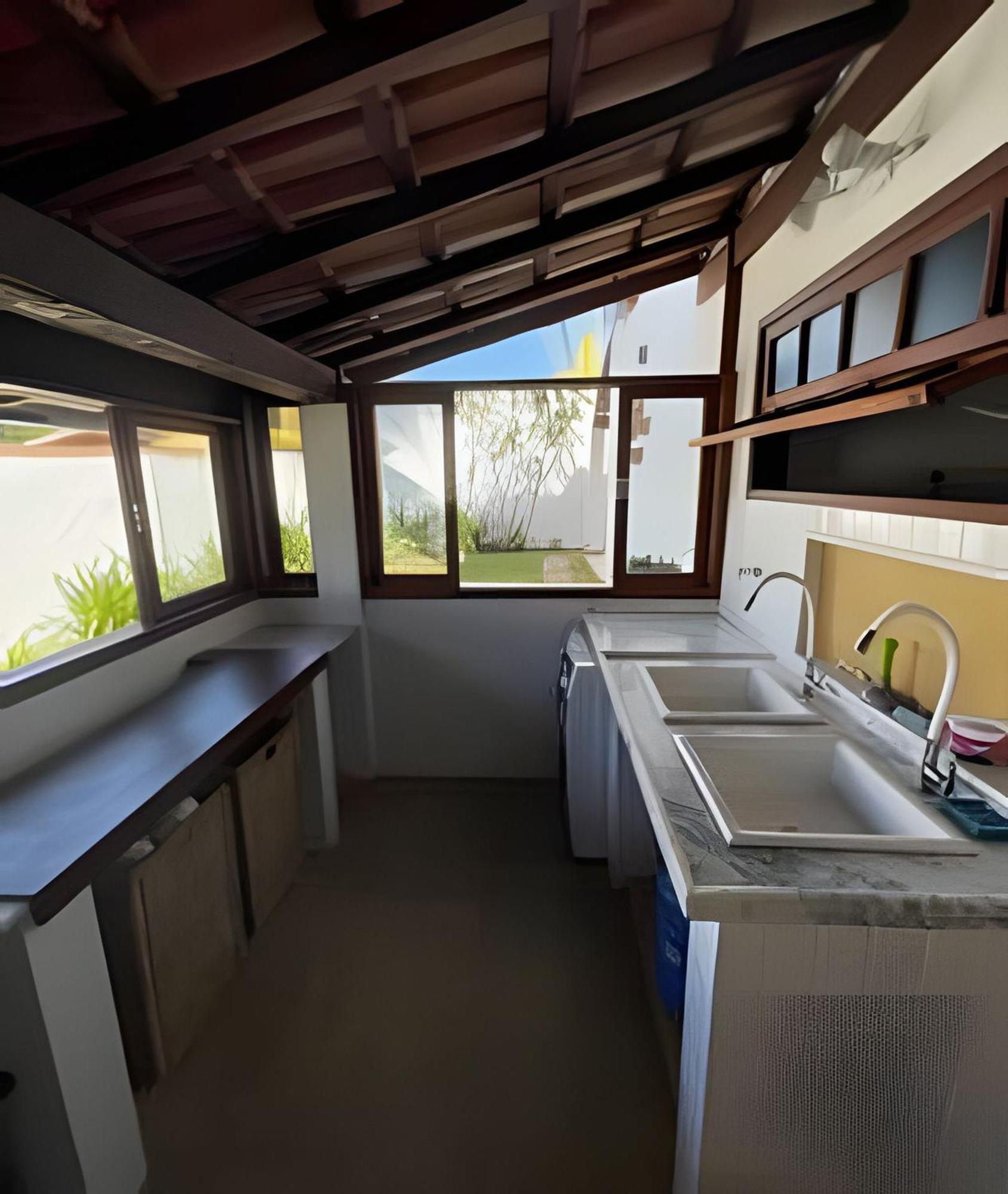 Linda Casa Com Estilo Buziana *